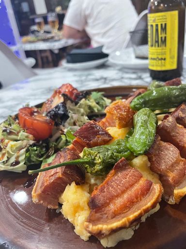 Torrezno crujiente como debe ser